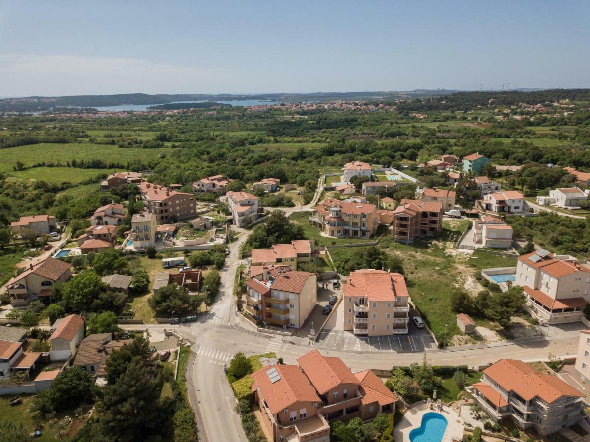 Villa Alice App2 Лижнян Экстерьер фото